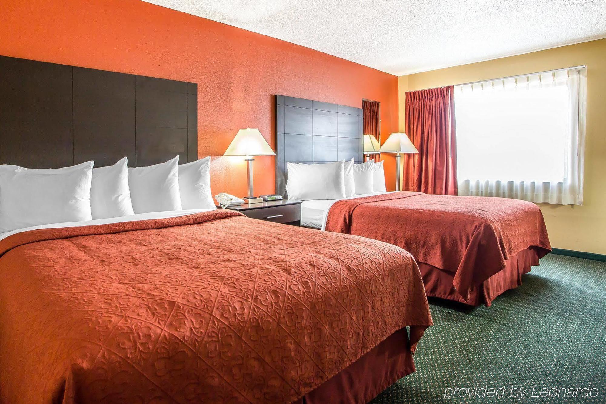 Quality Inn Morton At I-74 Exterior photo
